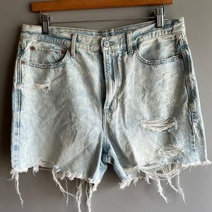 American Eagle 90s Boyfriend Short Size 8
